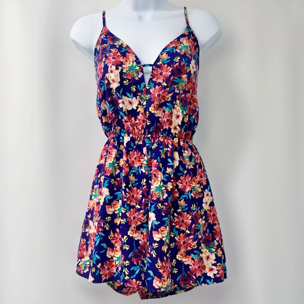 Everly Multicolor Garden Floral Shorts Romper, M